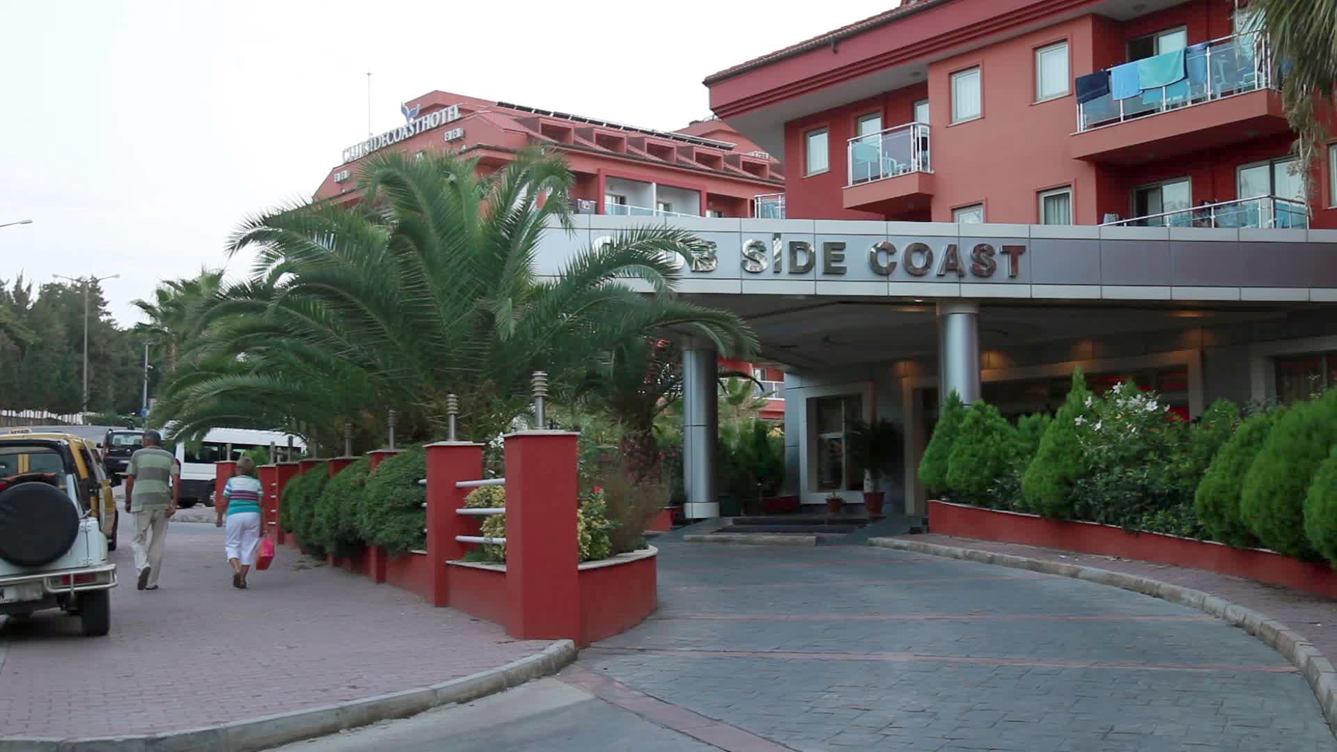 Club Side Coast Hotel