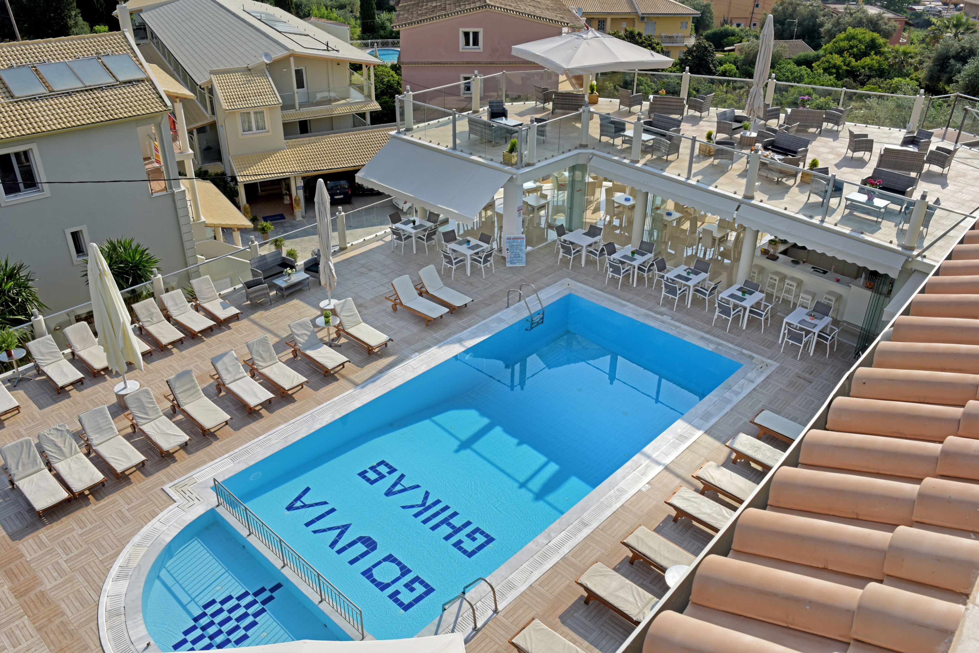 Palapart Gikas Suites And Studios Photo