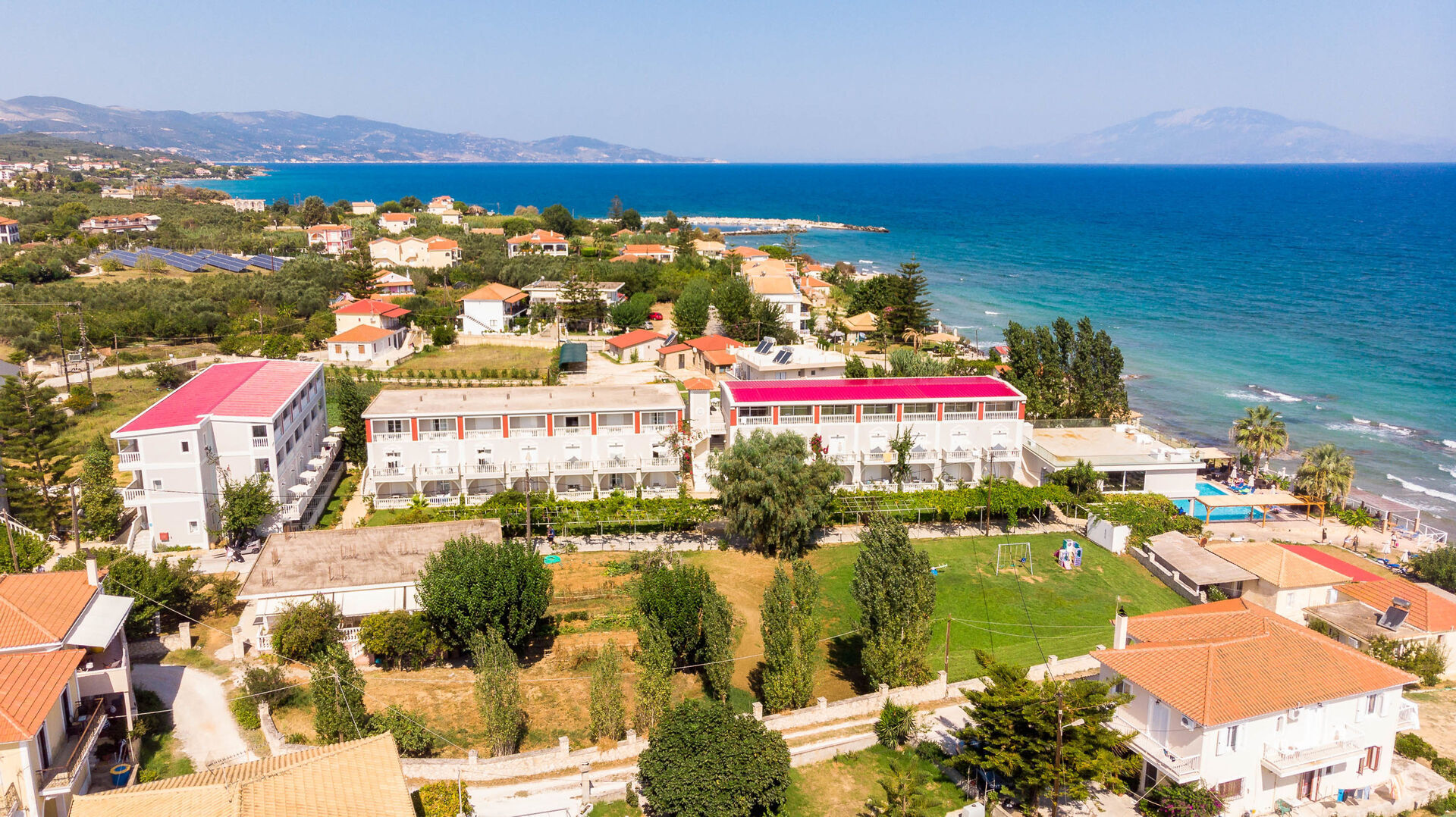 Belussi Beach Hotel Photo