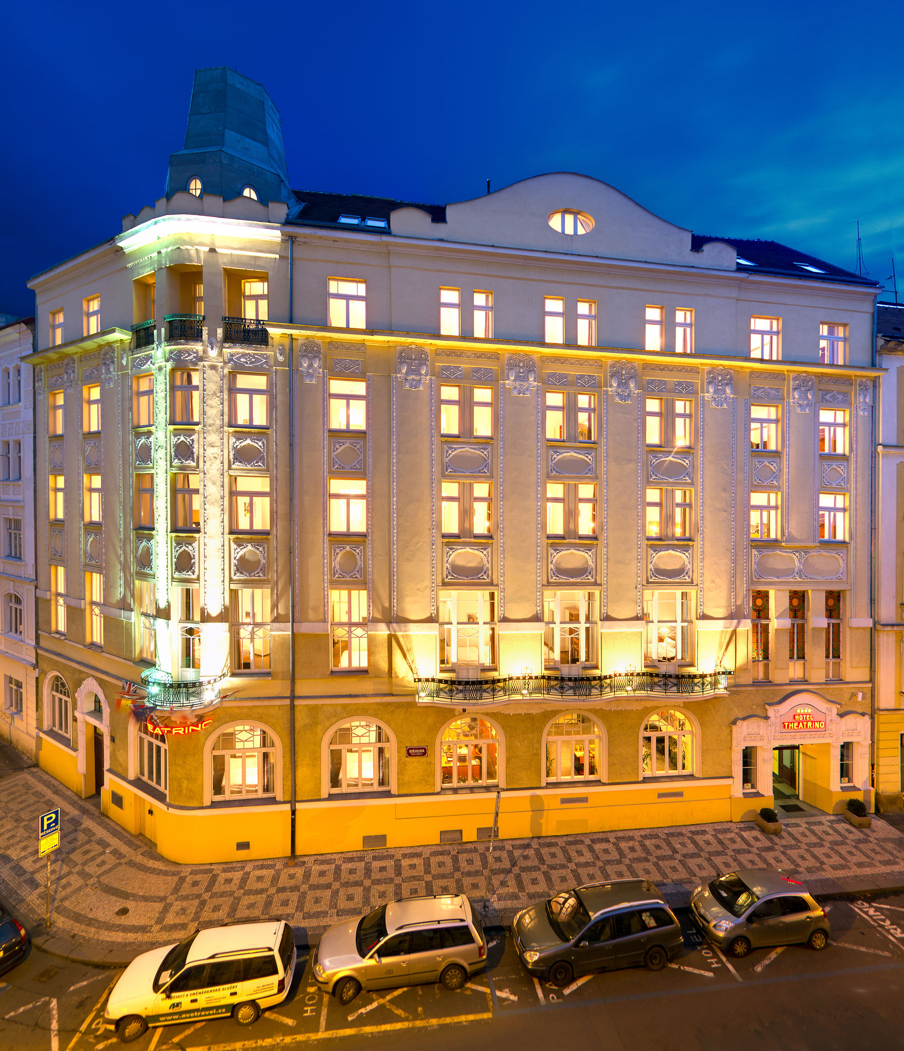 Hotel. Отель Praha в Праге. Отели Прага 4. Theatrino. Отель Прага Москва.
