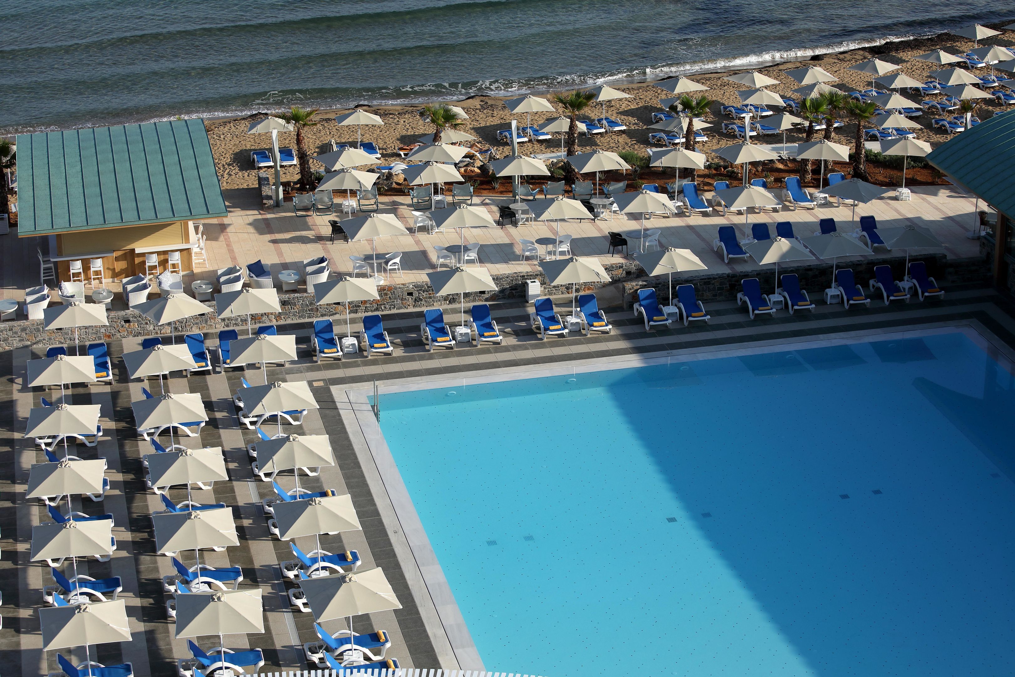 Arina Beach Hotel & Bungalows