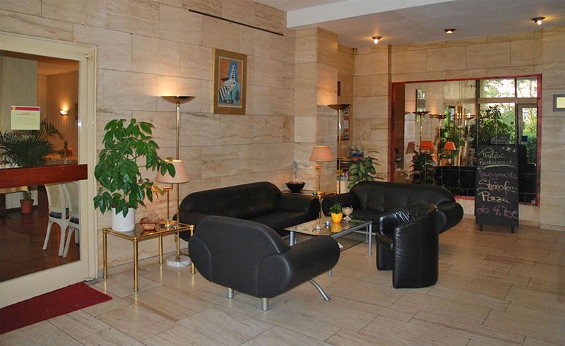 Alecsa Hotel