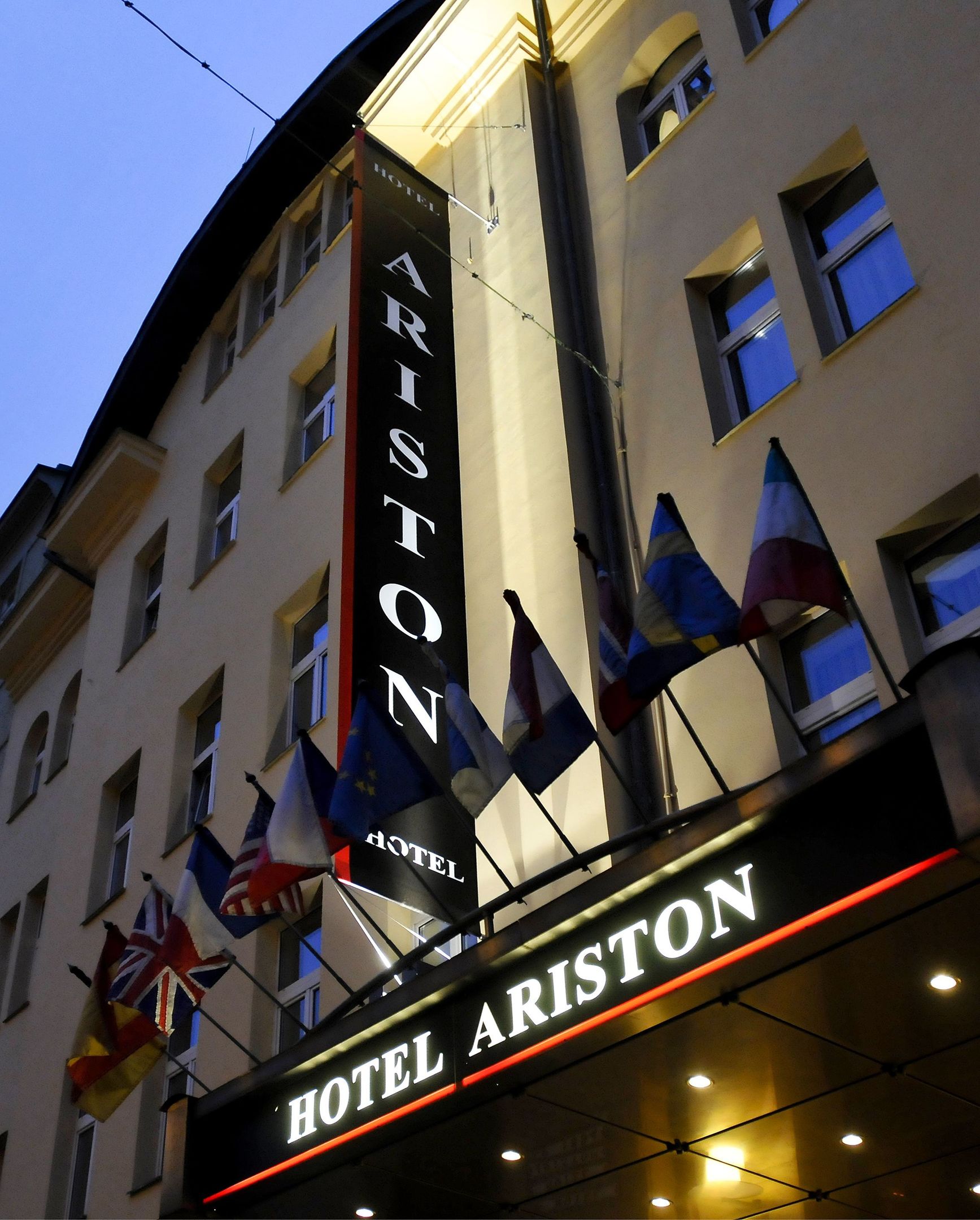 Ariston & Ariston Patio Hotel