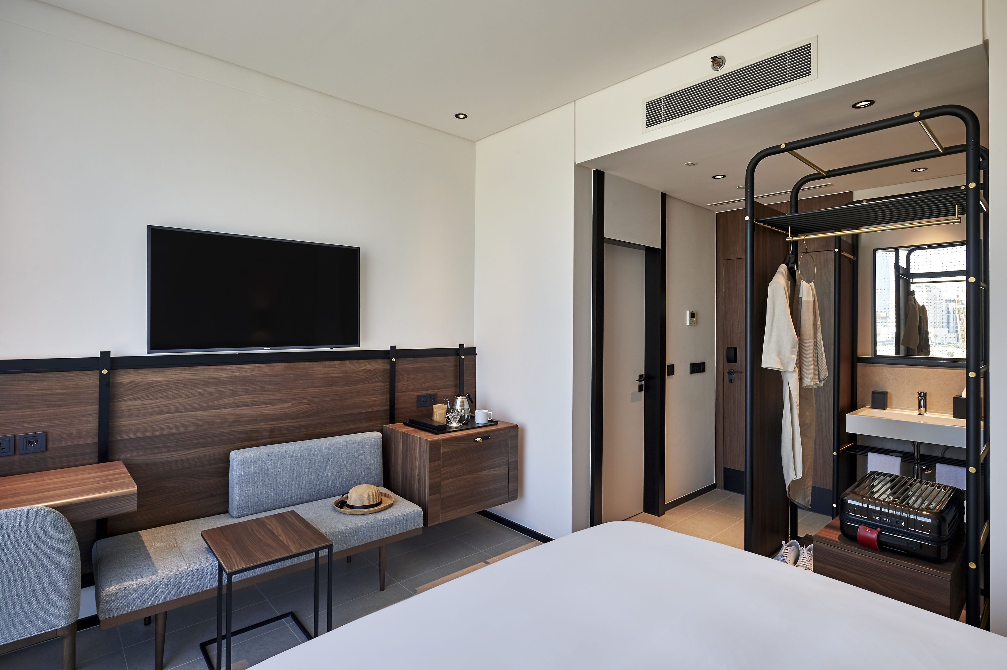 Form Hotel Dubai, Dubai, A Member Of Design Hotels Photo