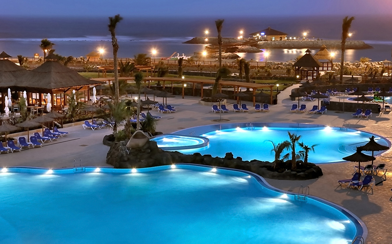 Elba Carlota Beach And Convention Resort