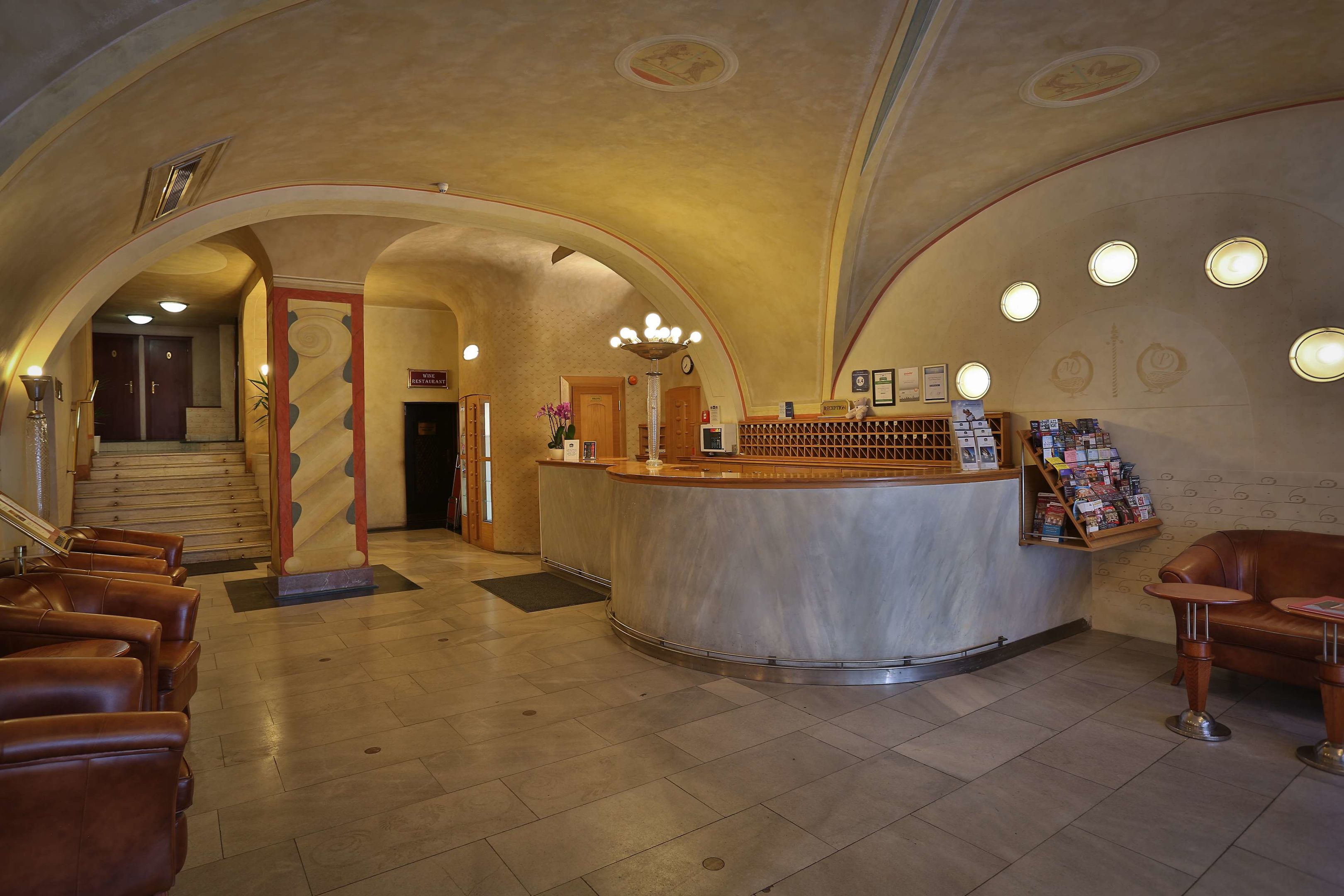 Hotel Meteor Plaza Prague Photo