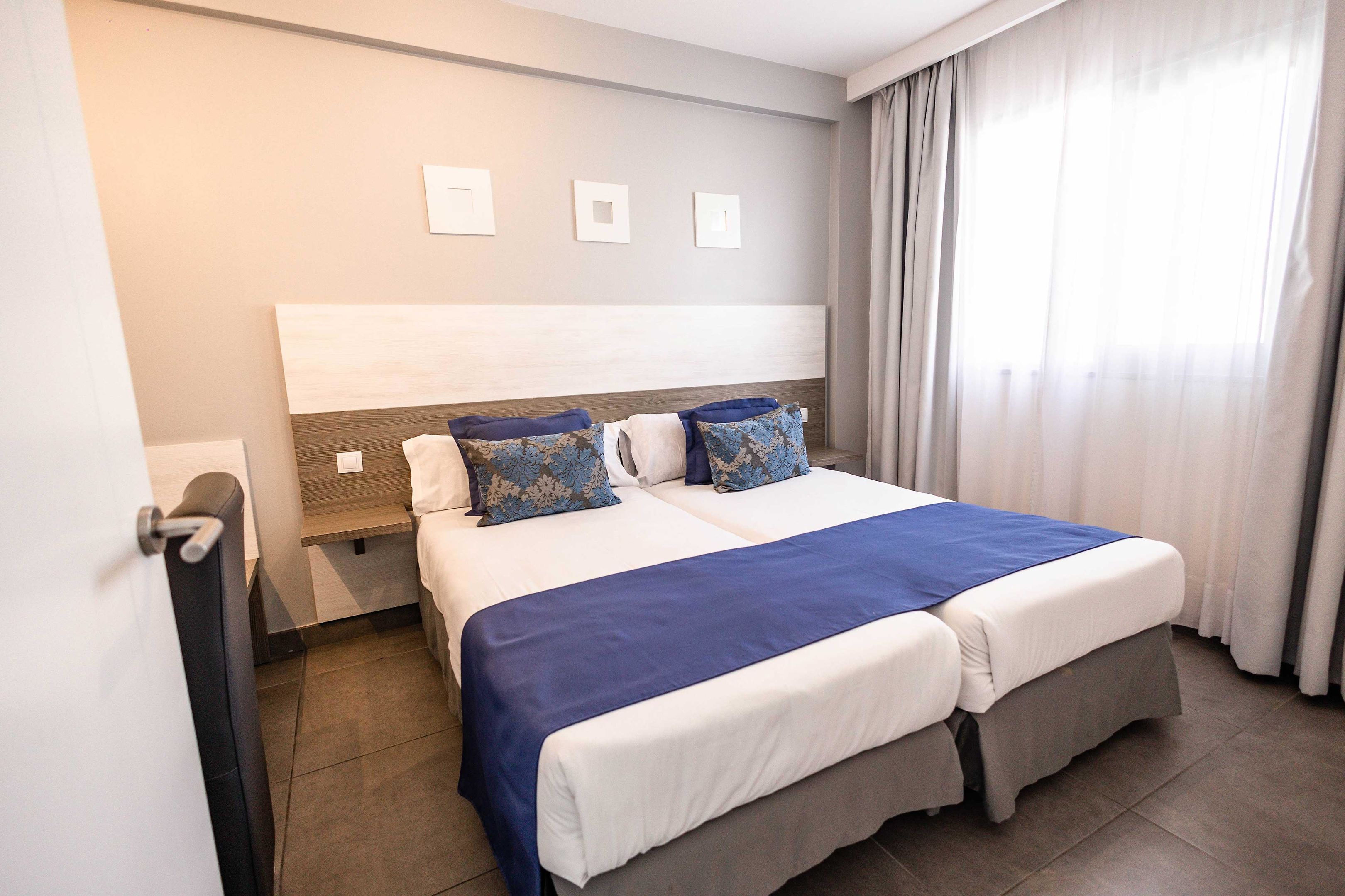 Apartamentos Castillo del Sol