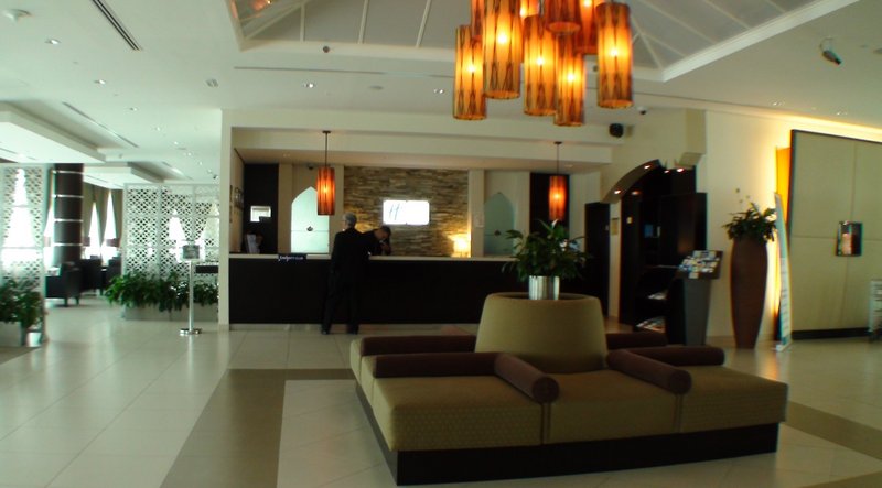 Holiday Inn Express Dubai Internet City Photo