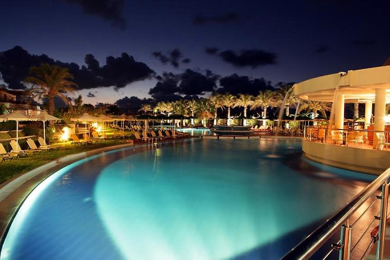 Minoa Palace Resort Spa
