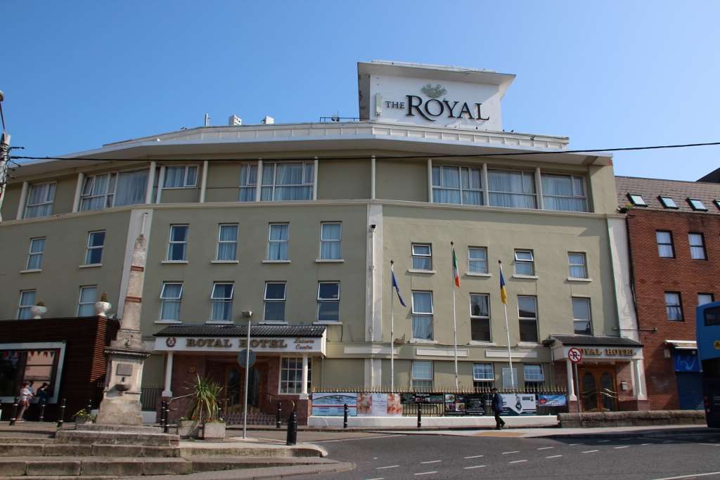 Royal Hotel and Merrill Leisure Club