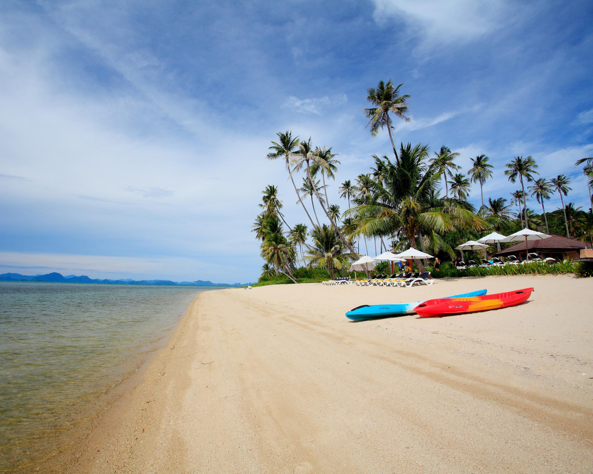 Centra by Centara Coconut Beach Resort Samui