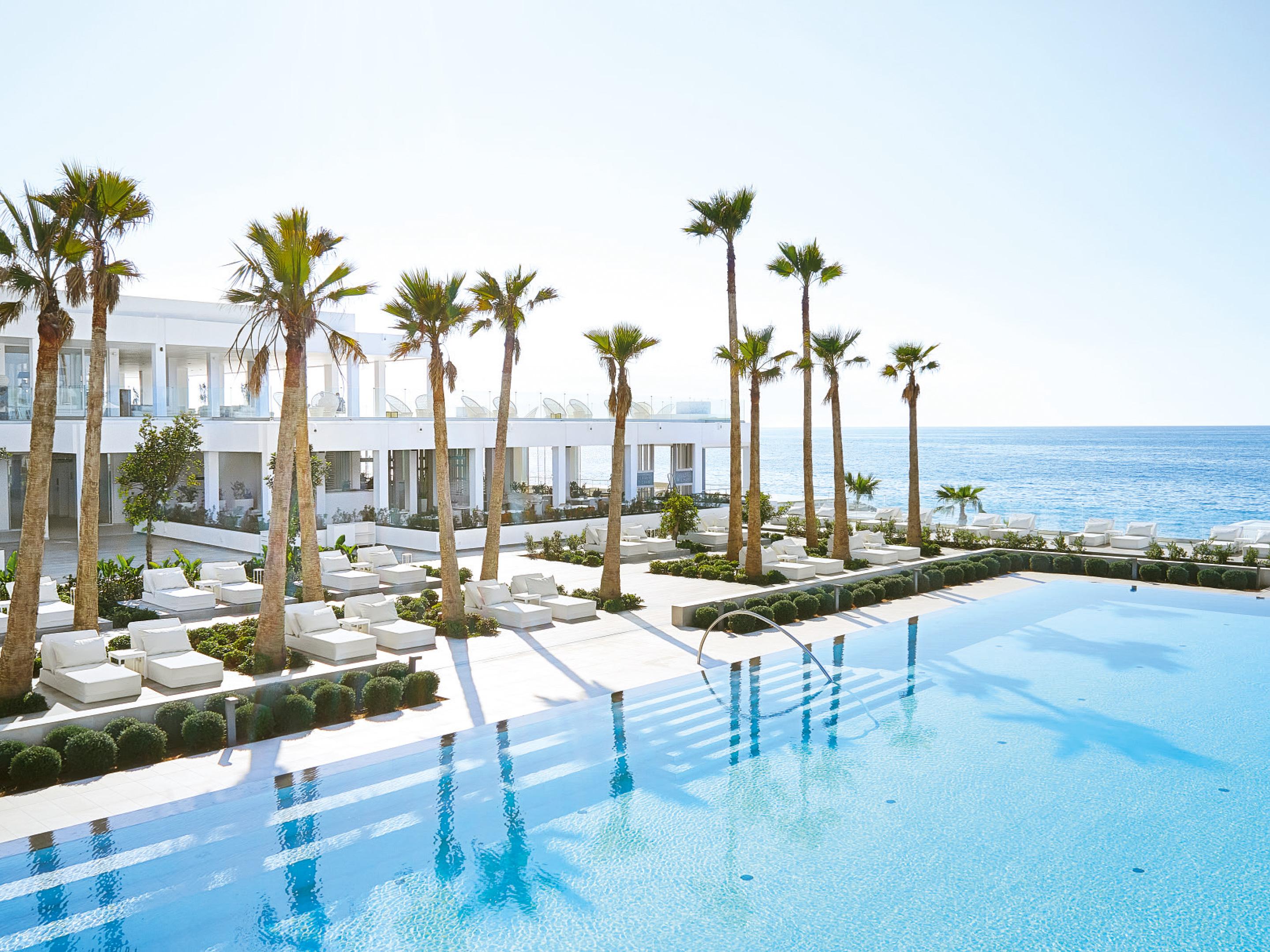 Lux Me Grecotel White Palace