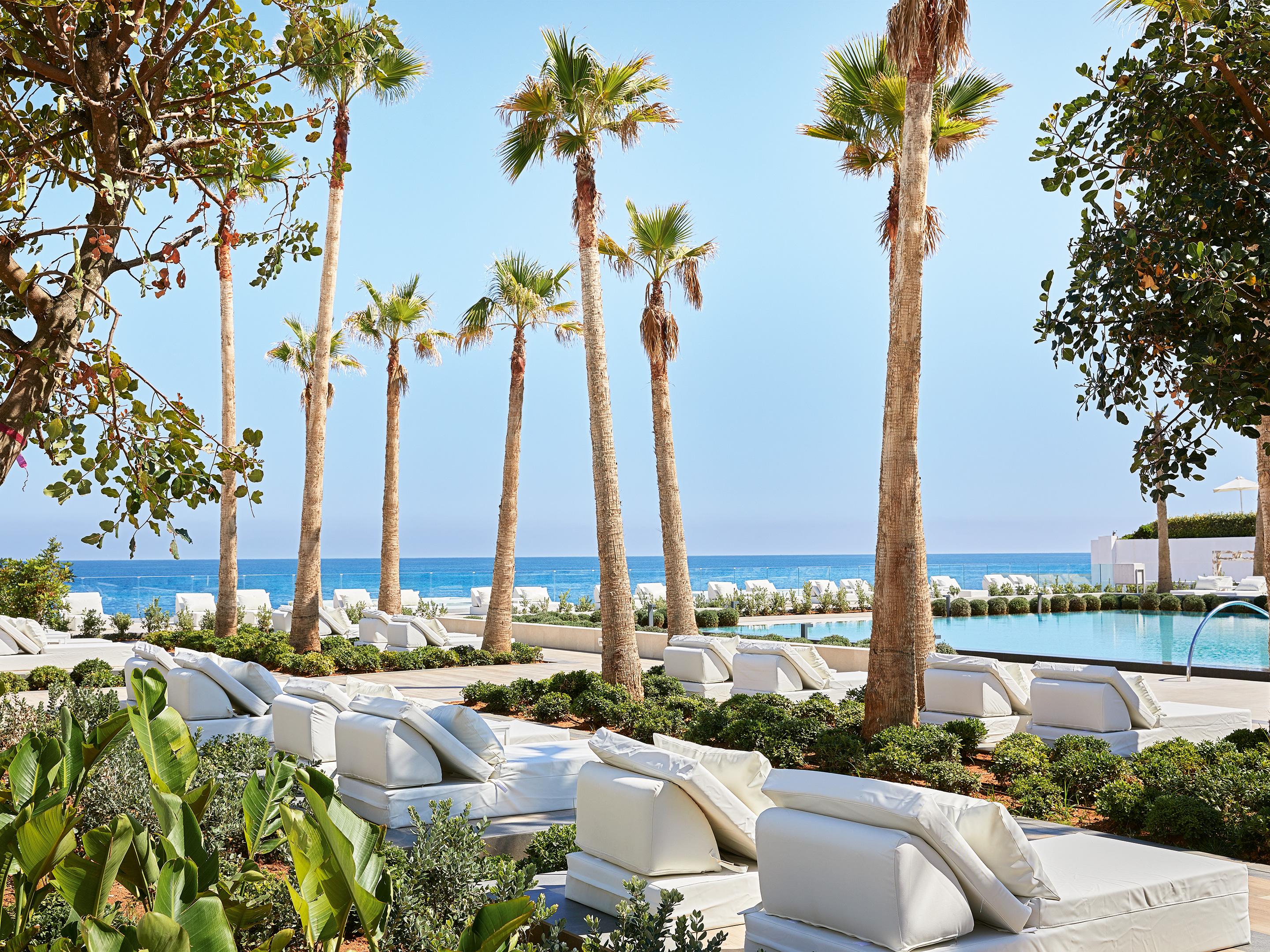 Lux Me Grecotel White Palace