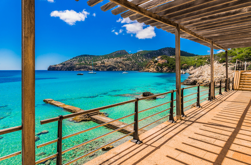 Bargains to the Balearics